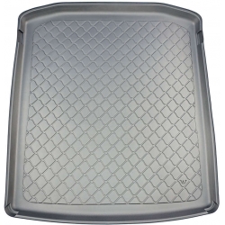 Guminis (TPE) bagažinės kilimėlis GuardLiner 3D SKODA Superb IV Sedan Mild Hybrid (mHev) 2023→ (Vieno lygio dugnas)